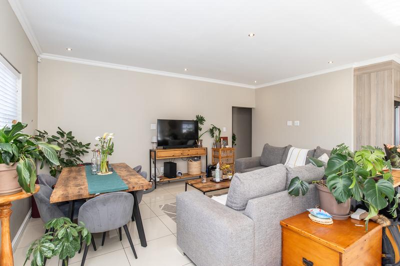 3 Bedroom Property for Sale in Heathfield Western Cape